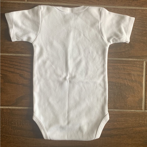 Laughing Giraffe Mermaid Onesie | Size 6-12mo. - Picture 4 of 4